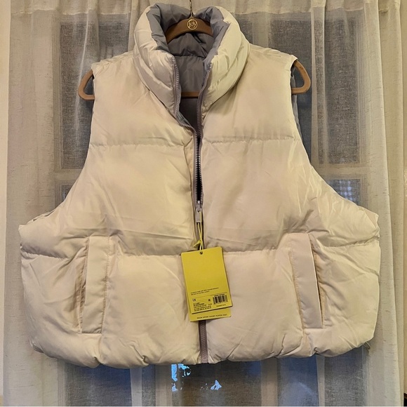 NWT Snow Sport Short Puffer Vest - Picture 4 of 8
